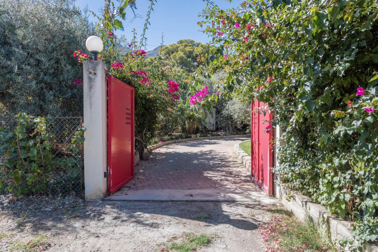 Villa Mendolia Ai Caracoli Termini Imerese Exterior photo